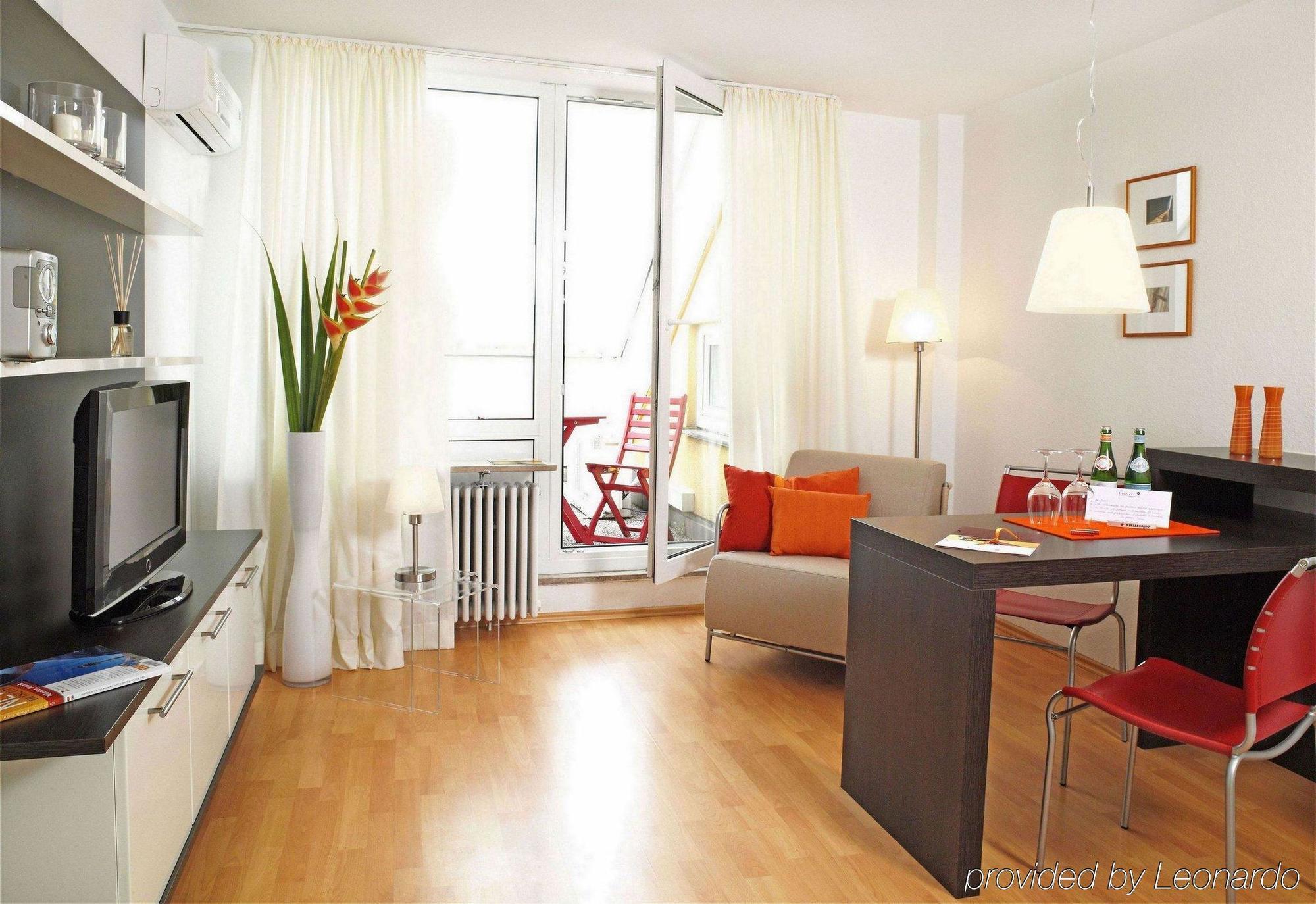 Frederics Muenchen City Schwabing Buitenkant foto