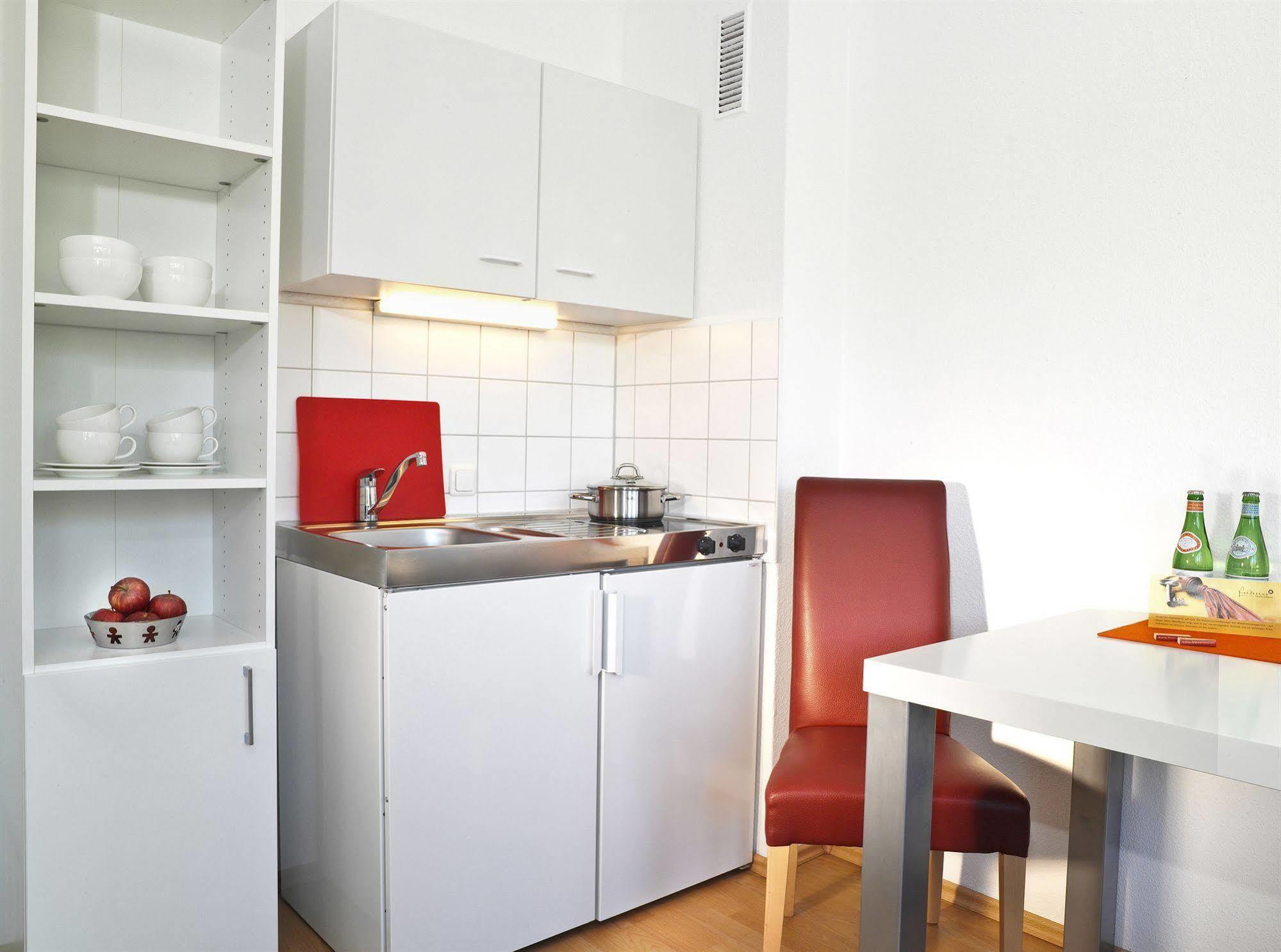 Frederics Muenchen City Schwabing Buitenkant foto