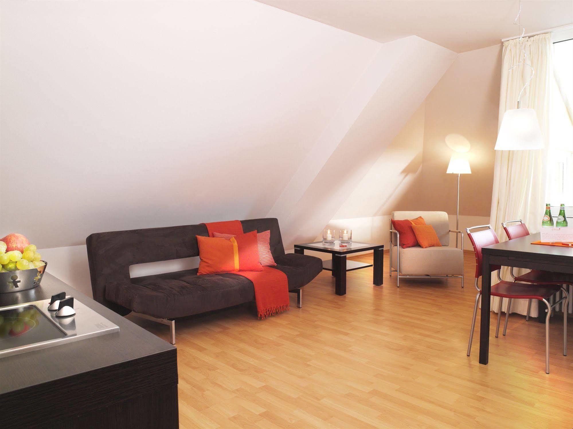 Frederics Muenchen City Schwabing Buitenkant foto