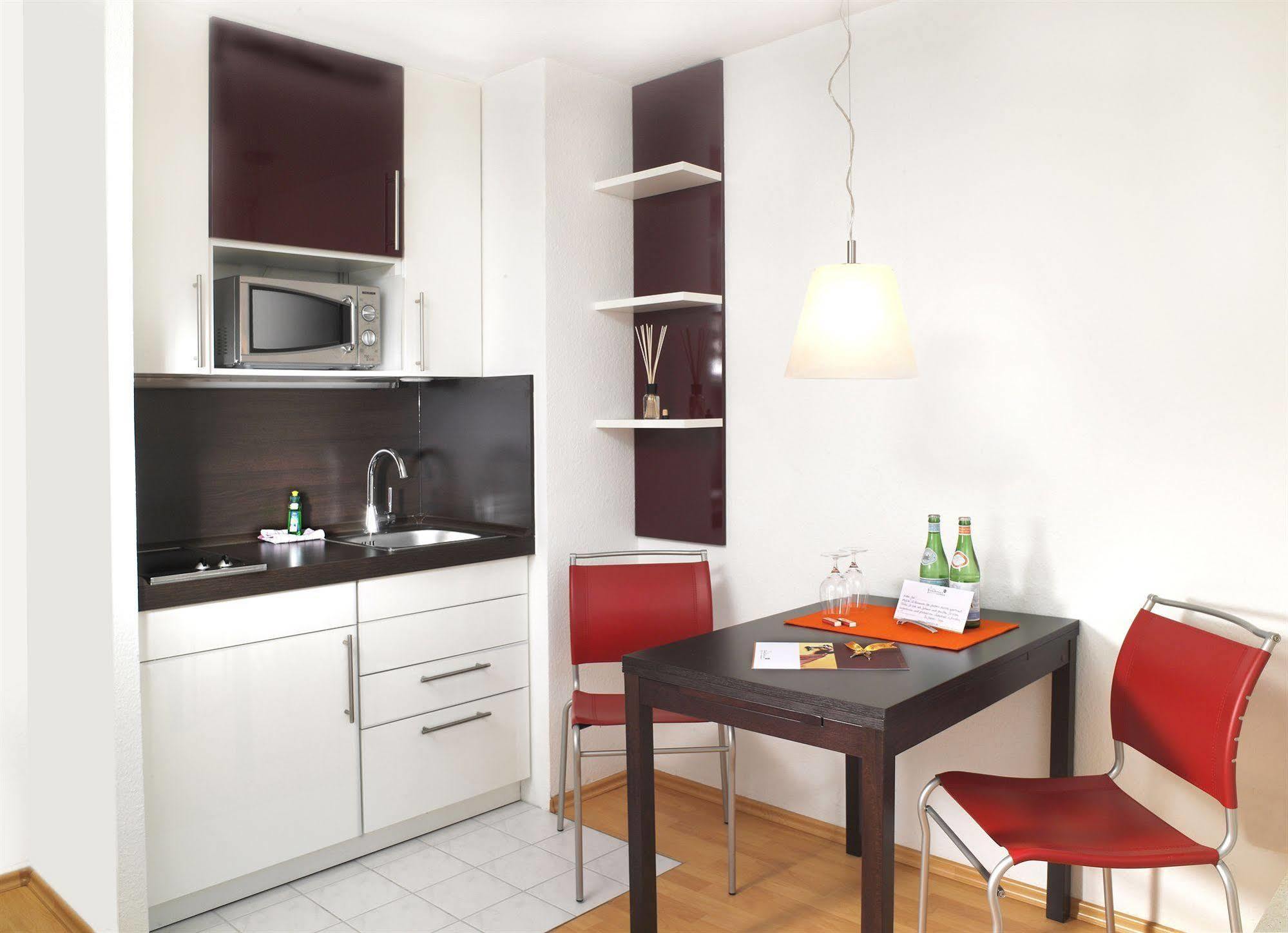Frederics Muenchen City Schwabing Buitenkant foto